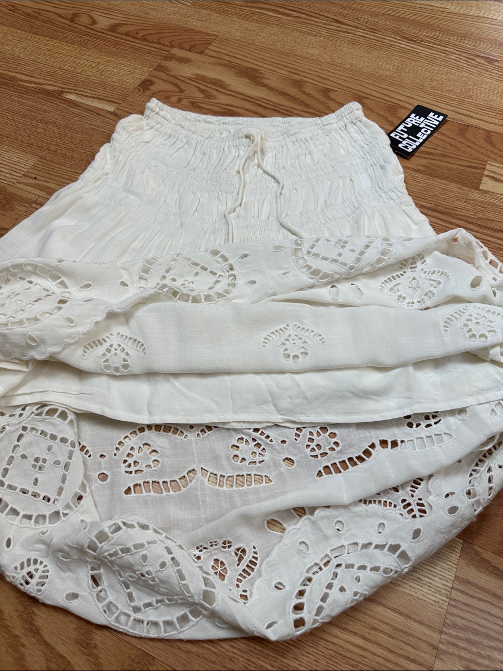 Future Collective Women’s White Eyelet Embroidered Midi Skirt Size L Nwt — image 5 of 7